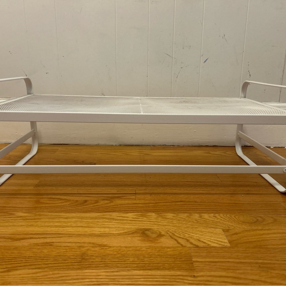 White rack